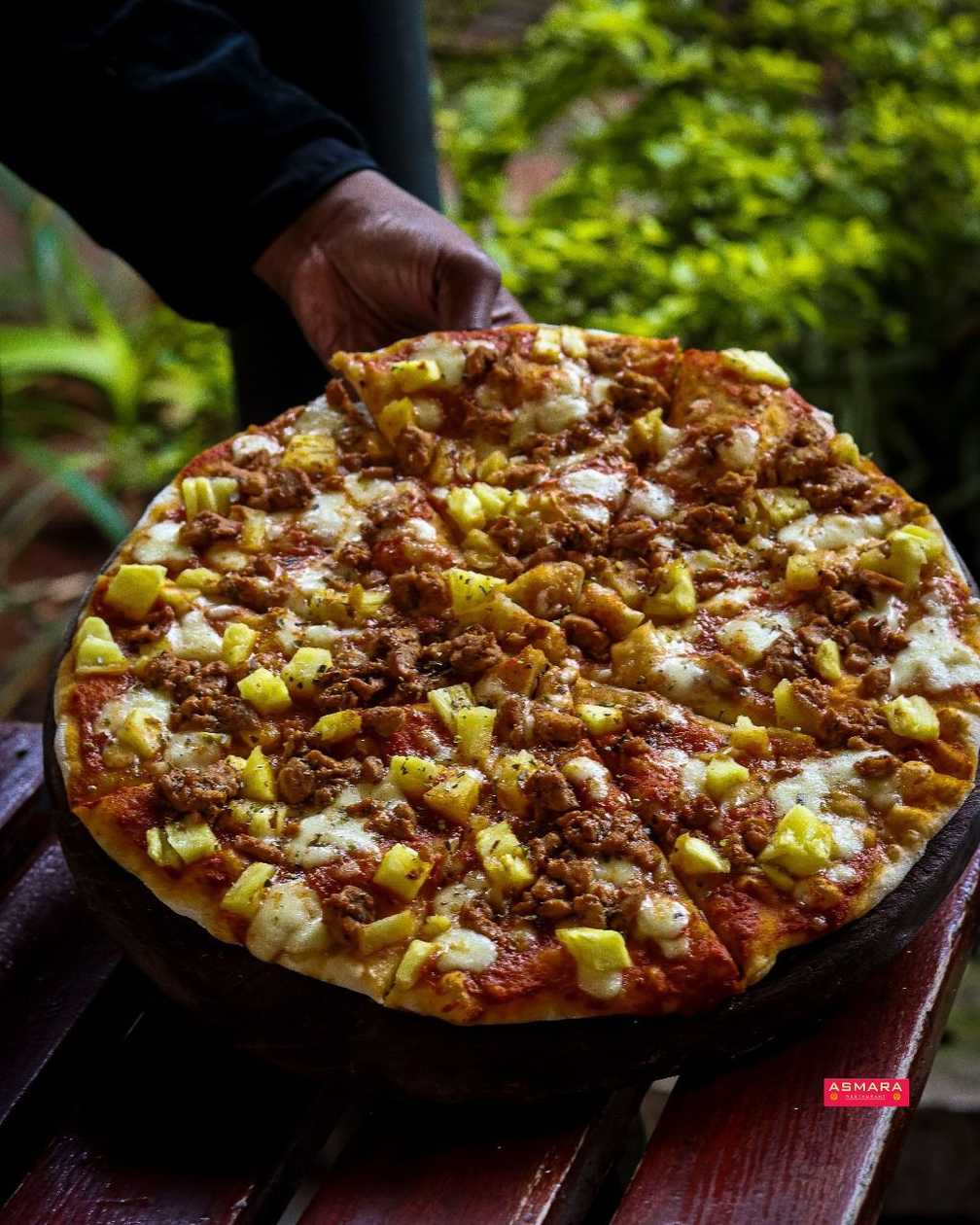 Chicken Hawaii Pizza