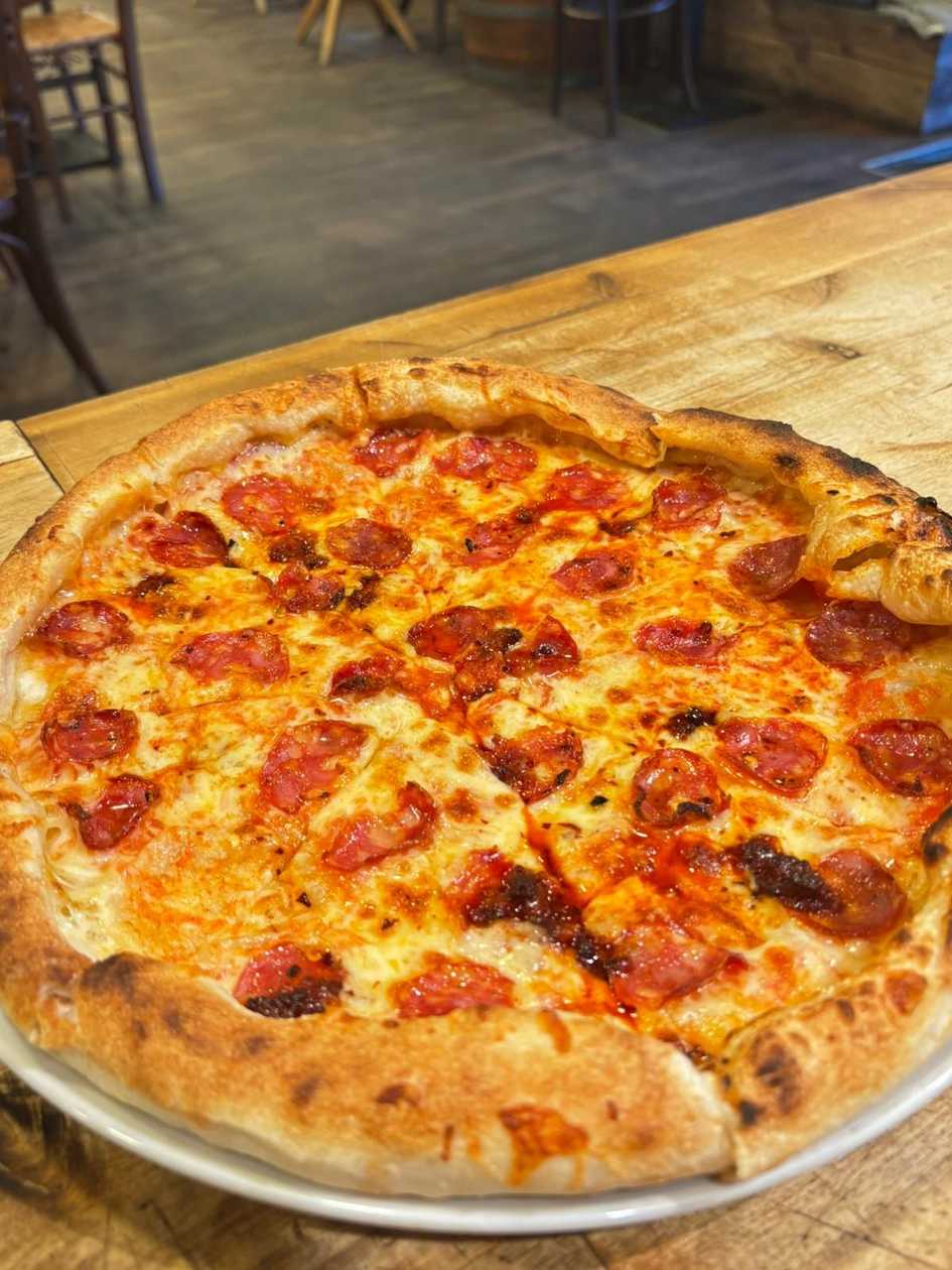 Pizza Bomba Piccante Calabrese