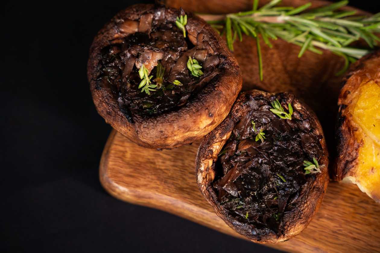 Ciupercute umplute la gratar