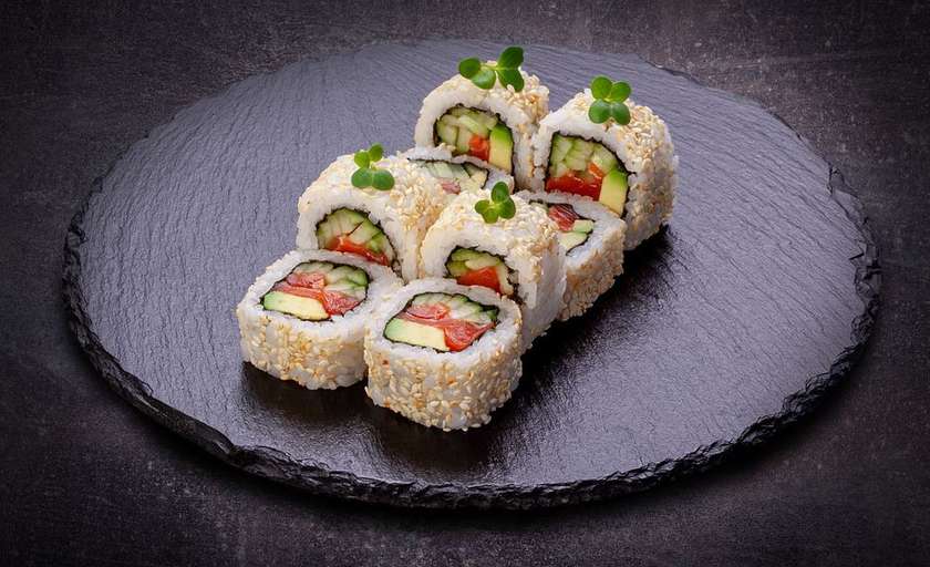 РОЛ КАЛІФОРНІЯ З ЛОСОСЕМ