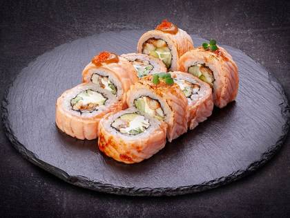 РОЛ СМАЖЕНИЙ ЛОСОСЬ