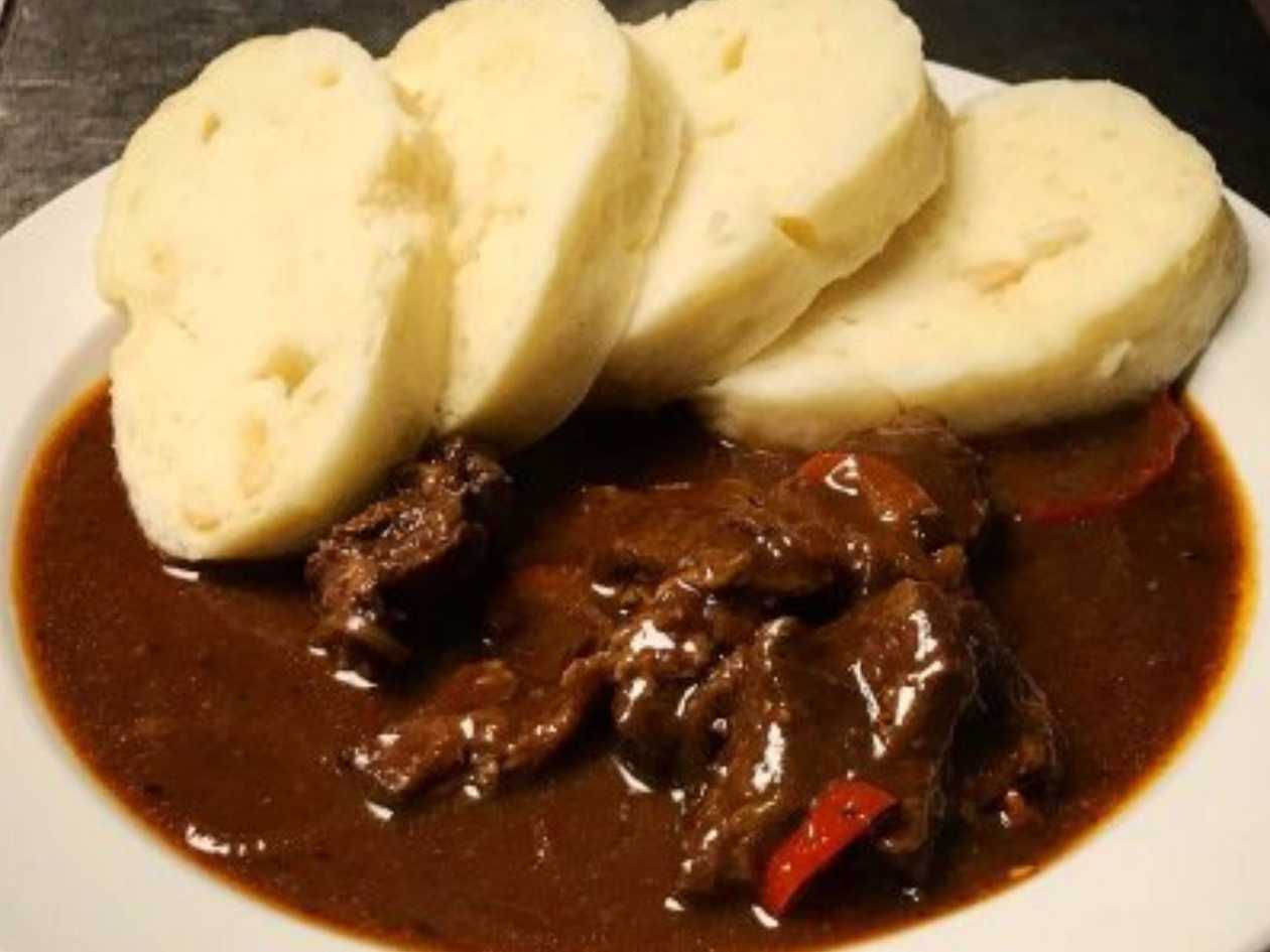 M1 Polévka + Guláš, HK