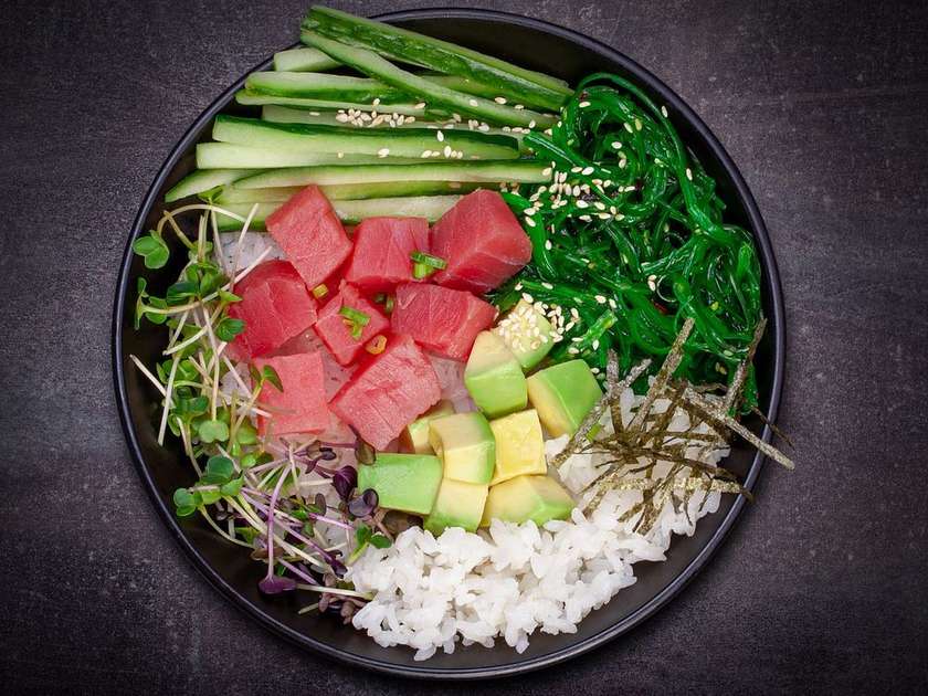 Боул з тунцем