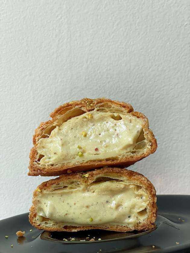 Choux (šu) pistáciový