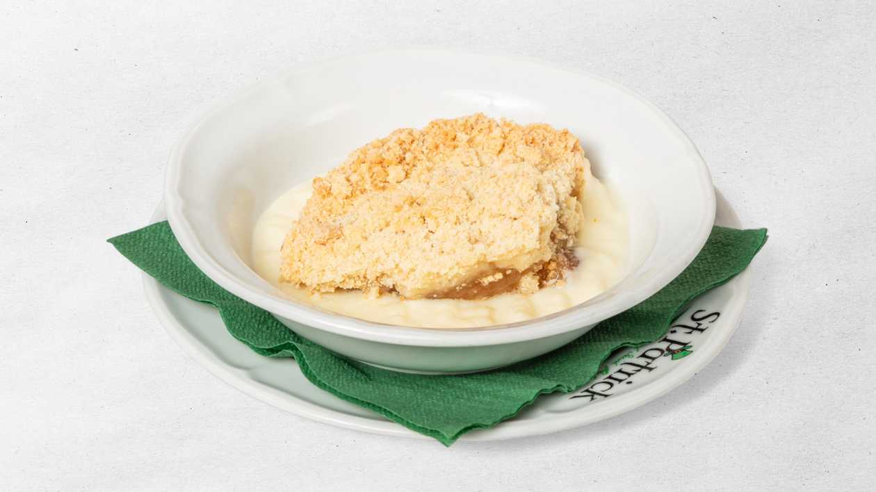 Teplý jablečný koláč