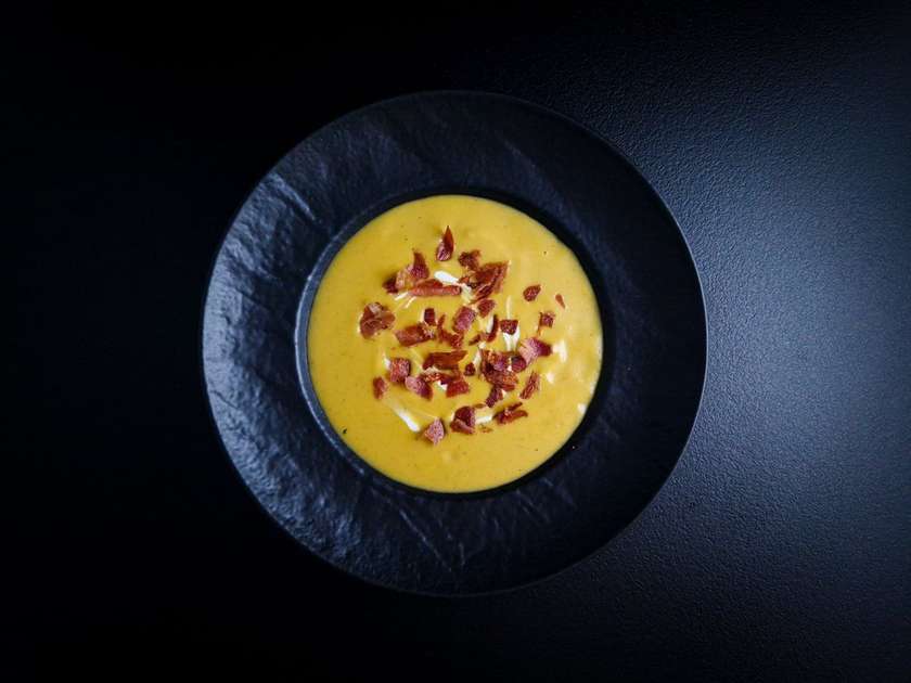 Vegetable Cream Soup with Crunchy Bacon