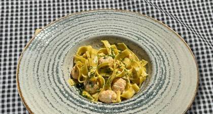 Pasta with meatballs
