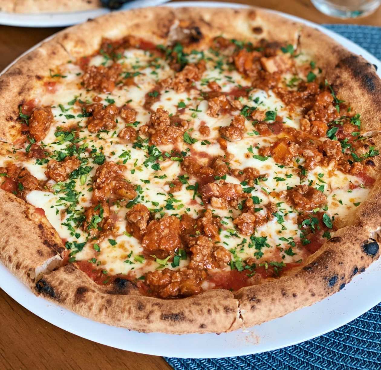 Пiца Болоньєзе