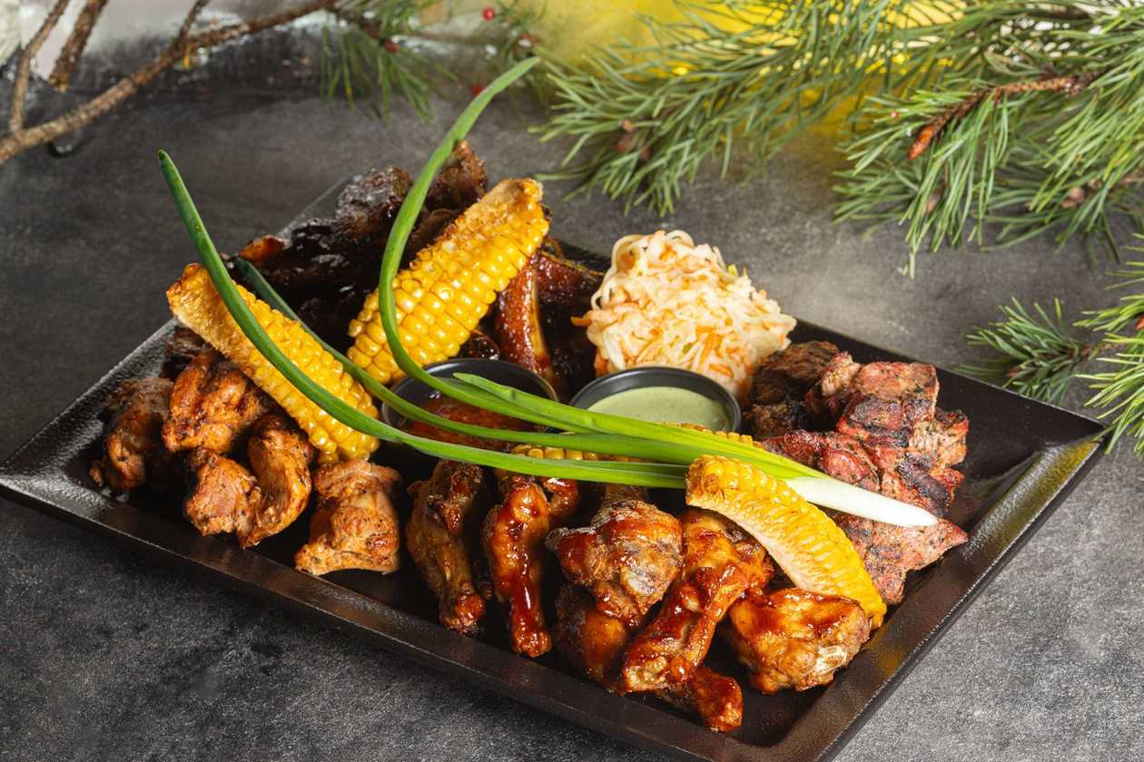 Grill-liha assortii kahele