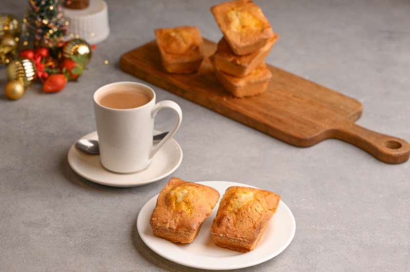 Mango Tea Cake Combo