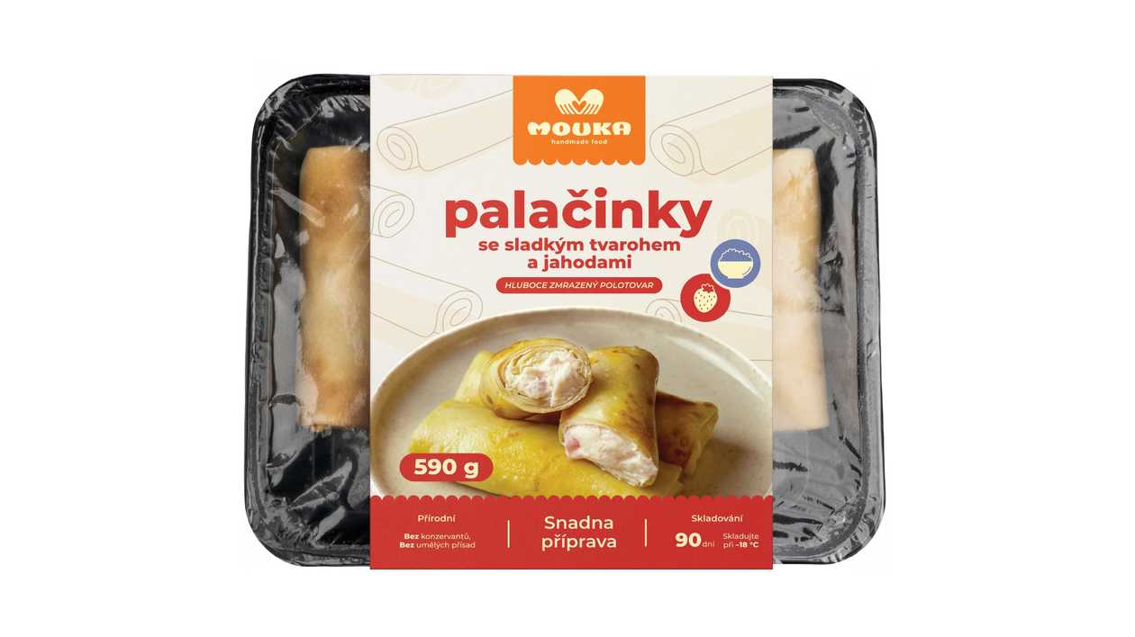 Pancakes with Sweet Cottage Cheese and Strawberries