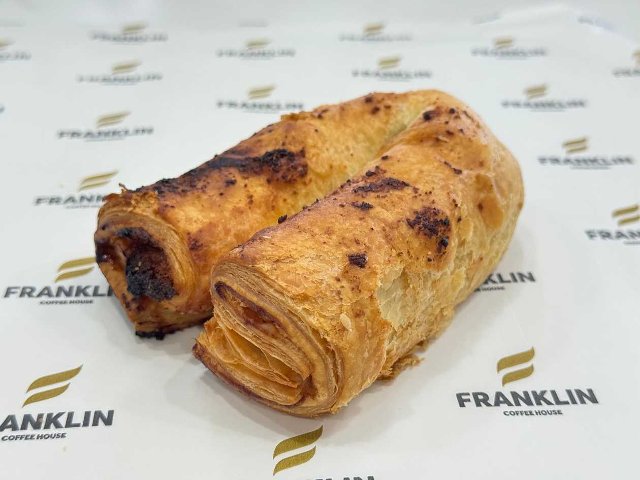 Миндальный круассан