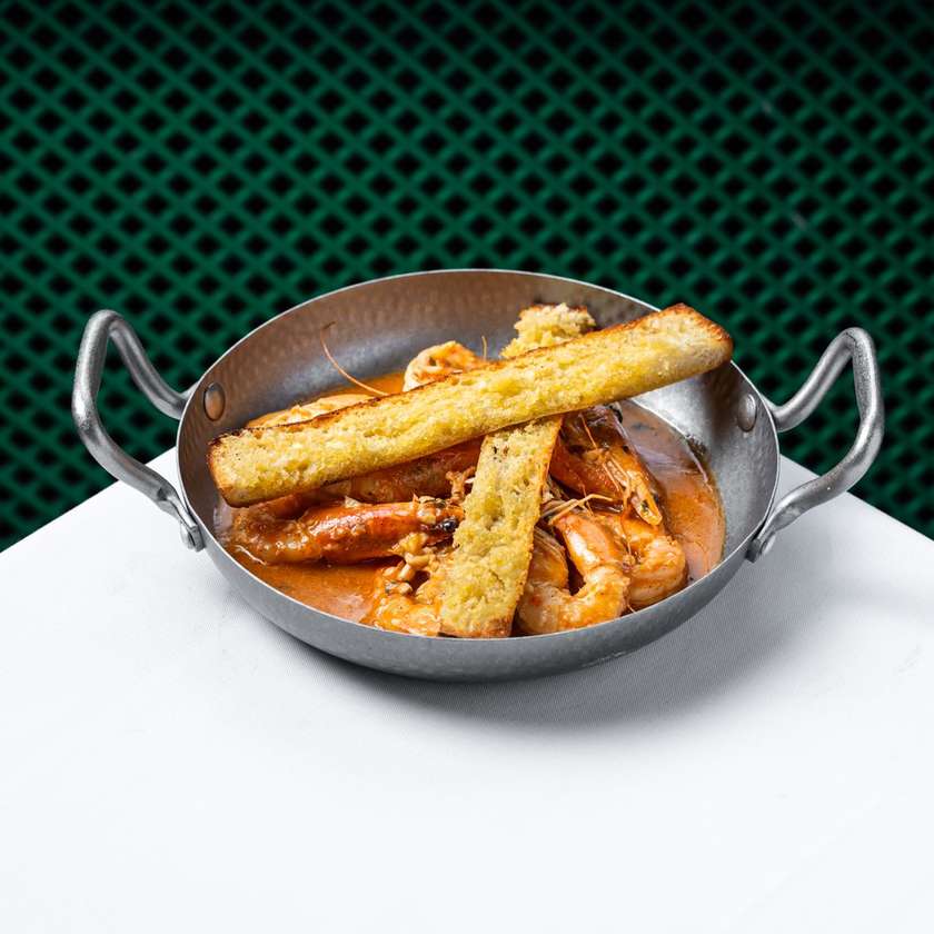 Gamberi dell’Atlantico con salsa di burro, aglio e vino bianco