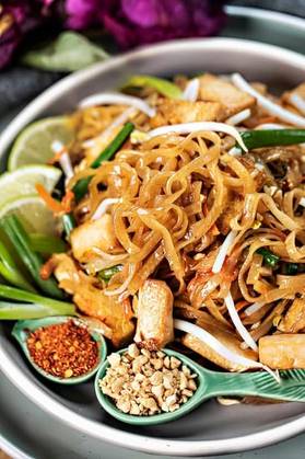 Pad thai z tofu