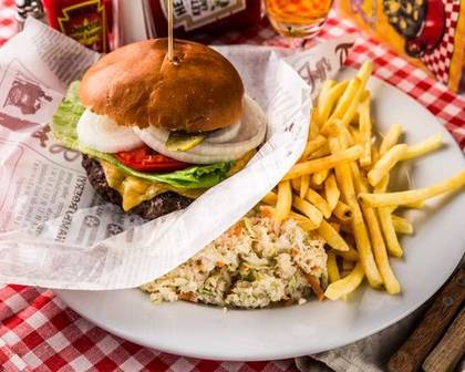 Classic American Cheeseburger
