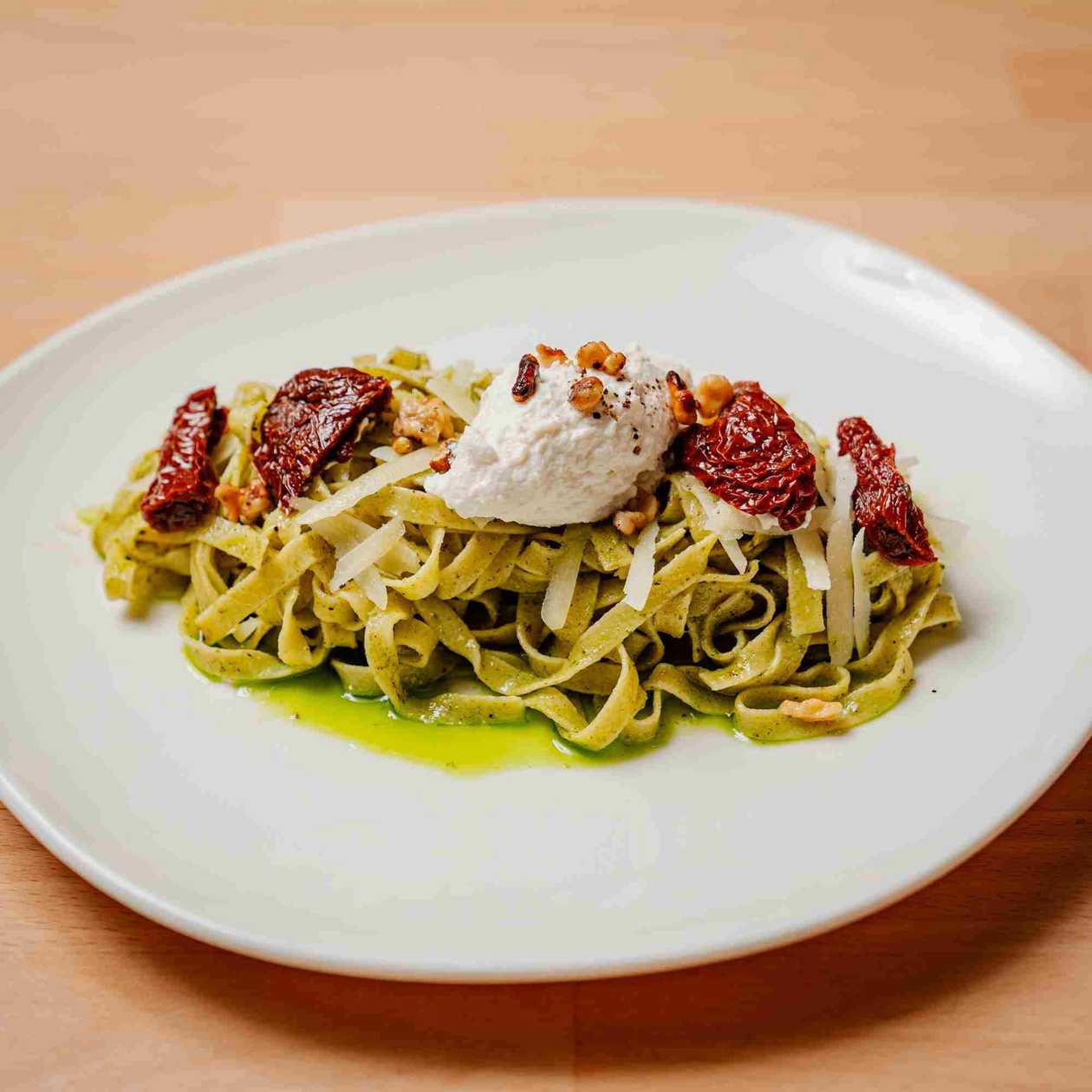 Fettuccine cu Ricotta si Nuci