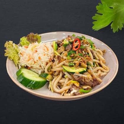 Udon z wołowiną