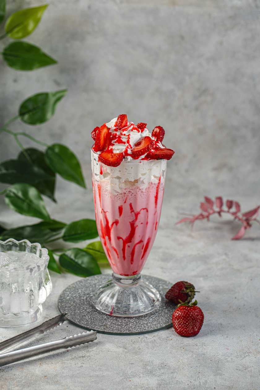 Strawberry Milkshake 🍓