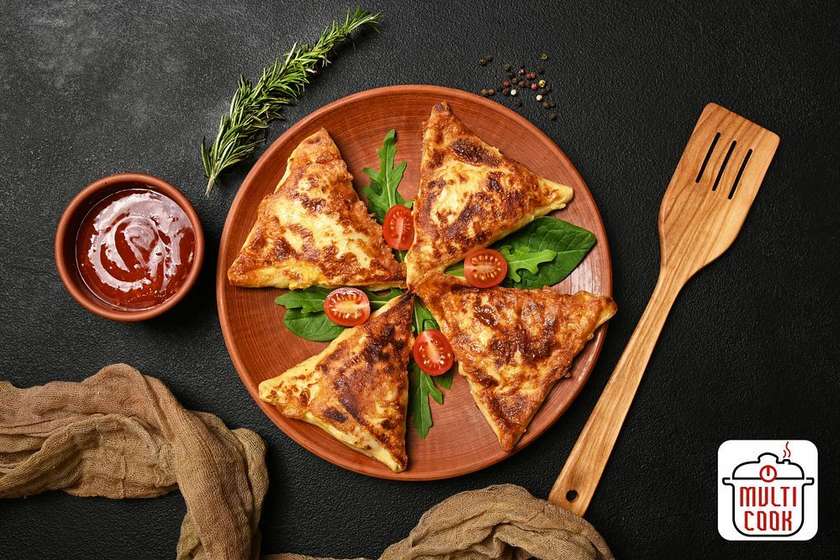 Trójkąciki naleśnikowe z mięsem - 3 szt. (na gorąco)