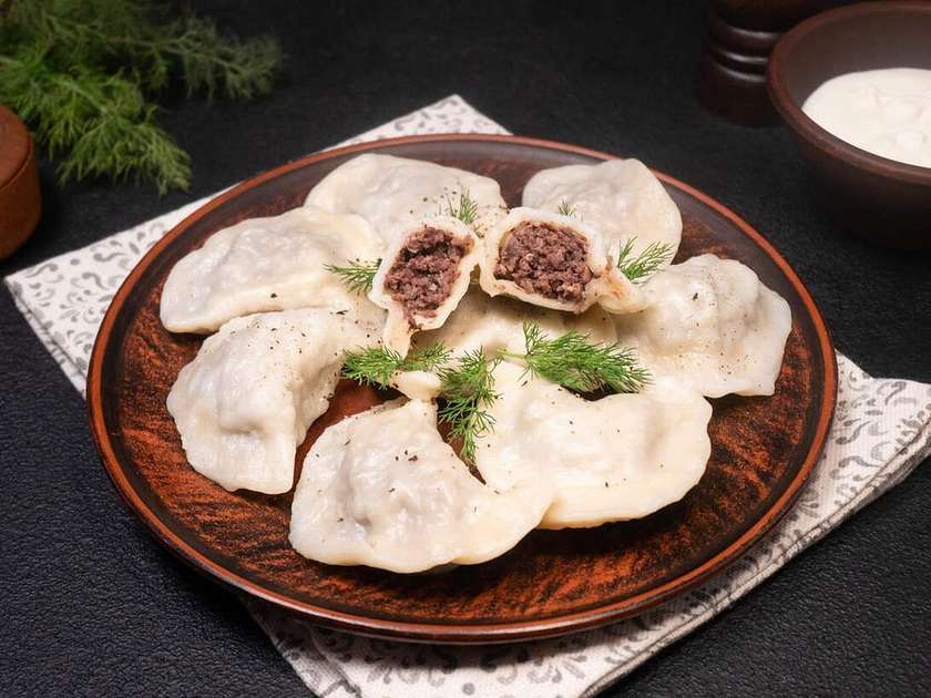 Pierogi z podróbami - 10 szt. (na gorąco)