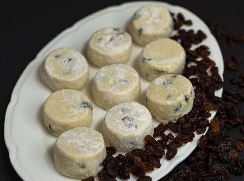 Syrniki z rodzynkami - 10 szt. (mrożone)