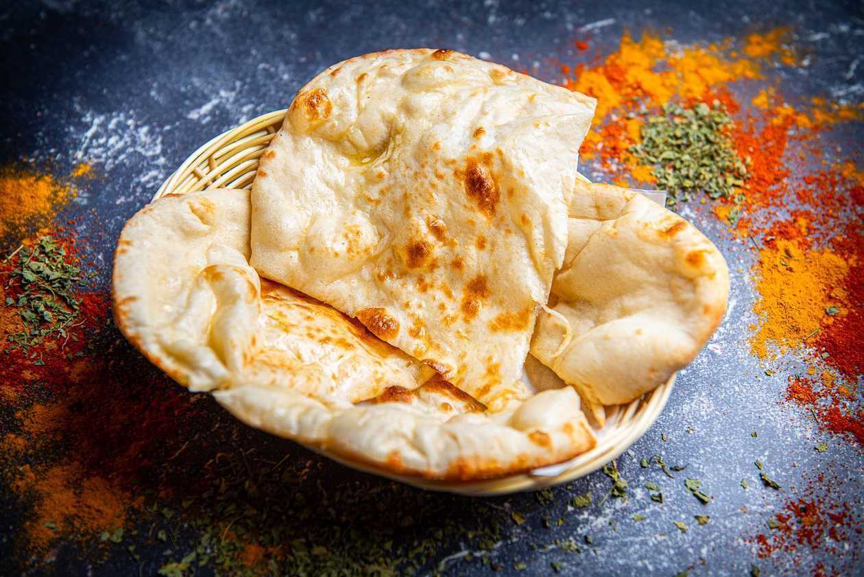 Tavaline Naan