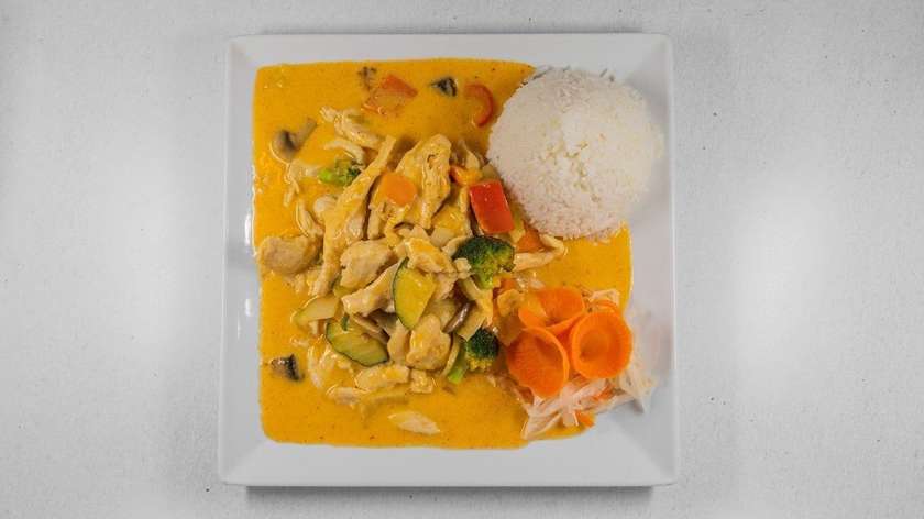 142. Stir-fried Meat with Yolk Curry and Optional Side Dish