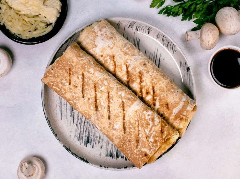 Lawasz z kurczakiem, pieczarkami teriyaki z serem - 2 szt. (mrożony)