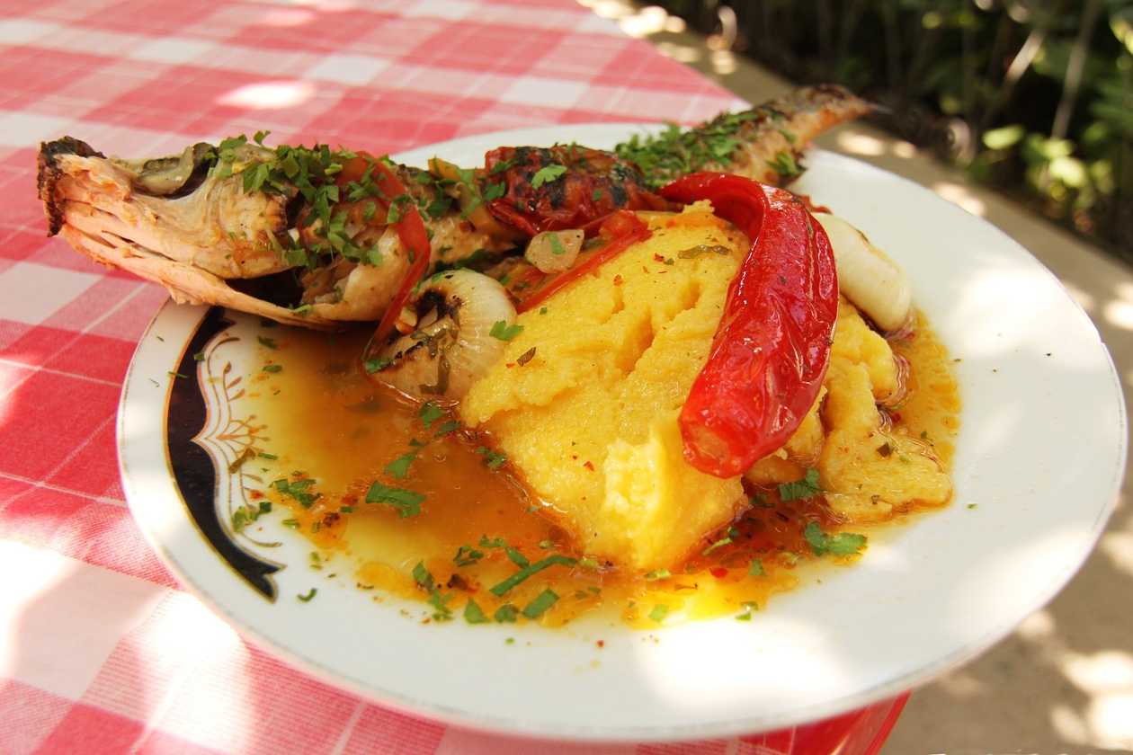Lipovan carp brine with otova polenta