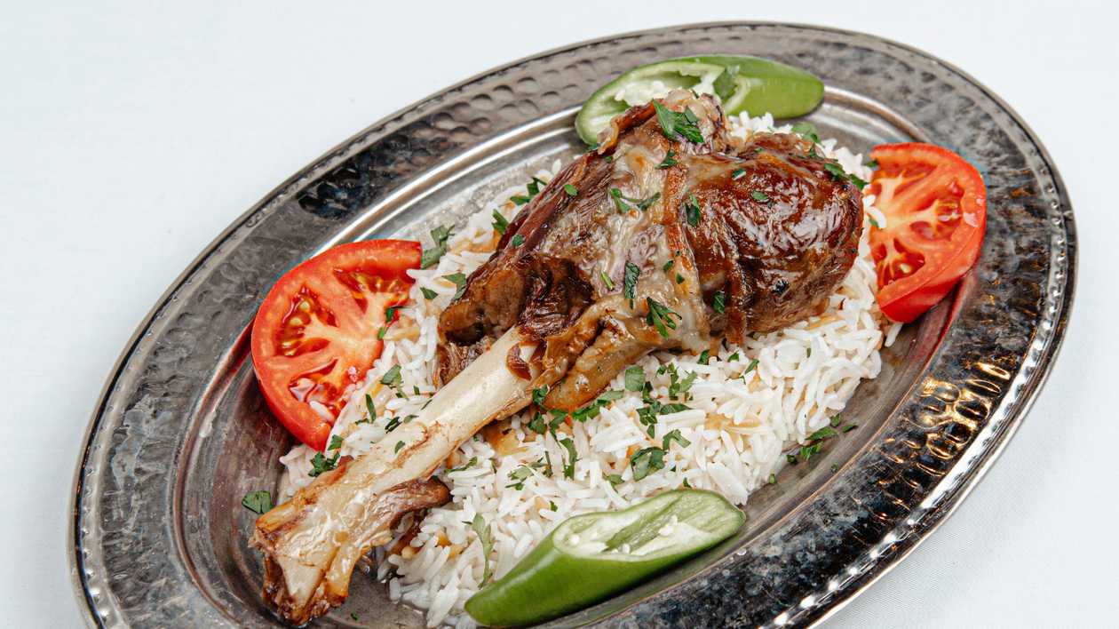 Plov üstü Quzu incik