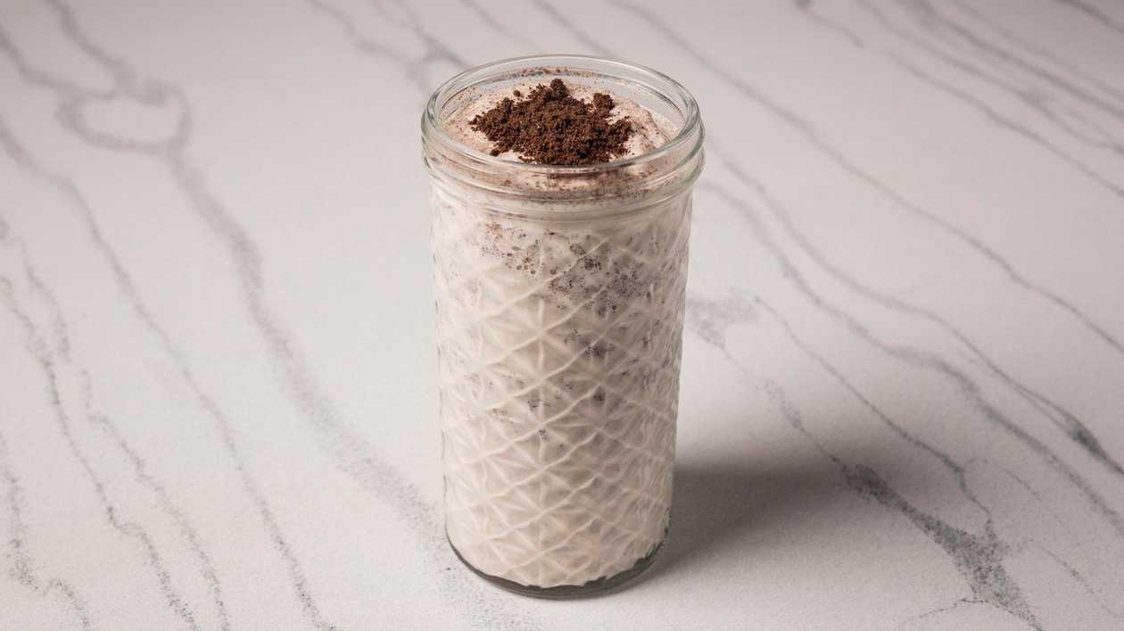 Milkshakes (Chocolate, Vanilla, Caramel, Strawberry, Banana, Oreo, Pistachio)