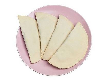 Czebureki z wołowiną - 4 szt. (mrożone)