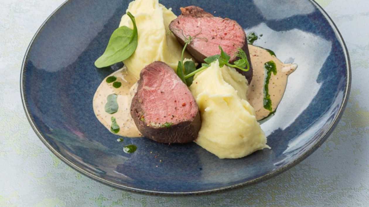 Steamed Beef Medallions