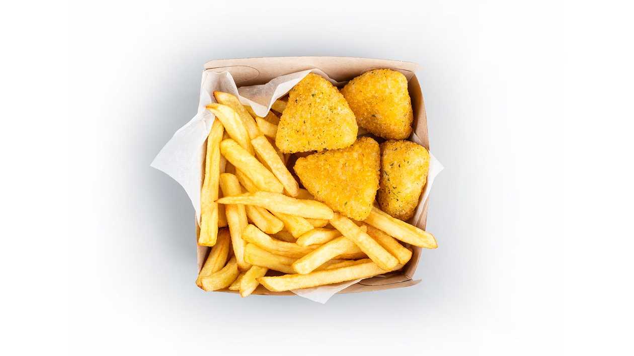 Cheese nuggets (4 pcs.) with fries