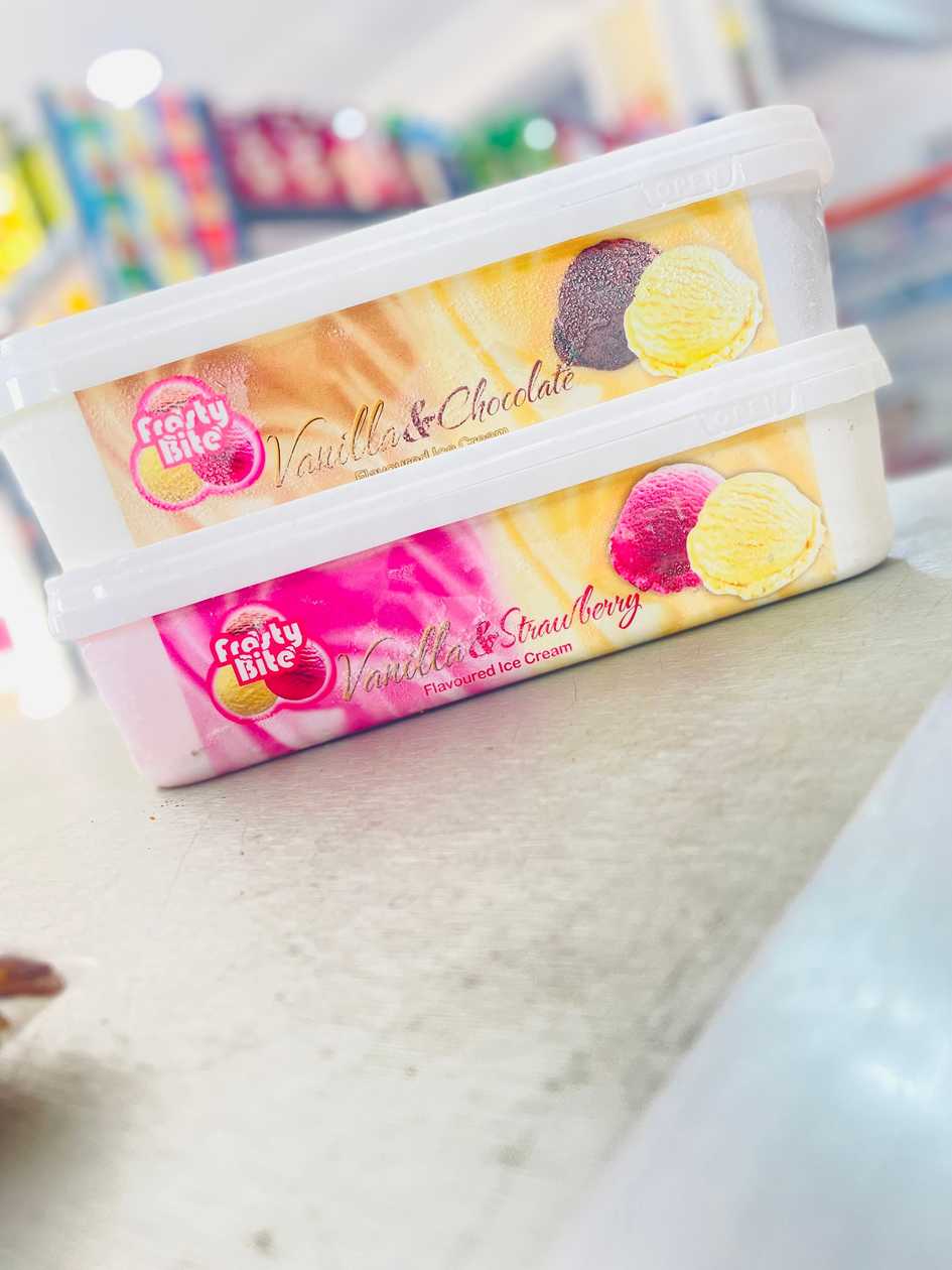 Frosty Bite Vanilla & Chocolate / Vanilla & Strawberry Ice Cream
