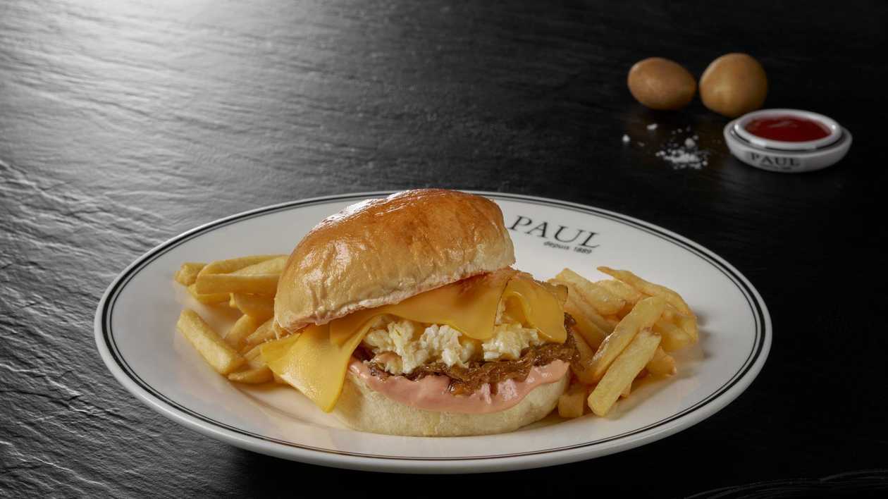 Scrambled Burger with Caramelized Onion