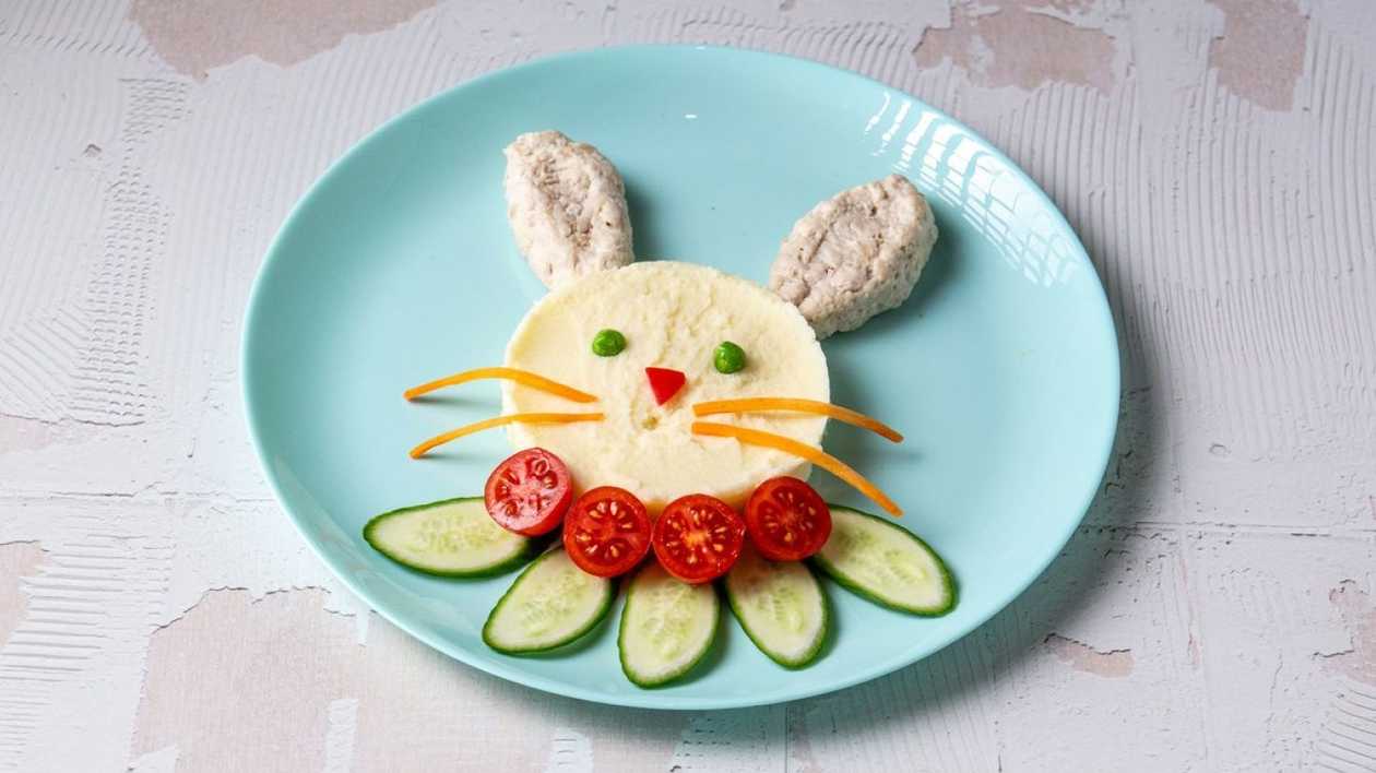 Chicken Meatballs with Mashed Potatoes, Cherry Tomatoes and Cucumber
