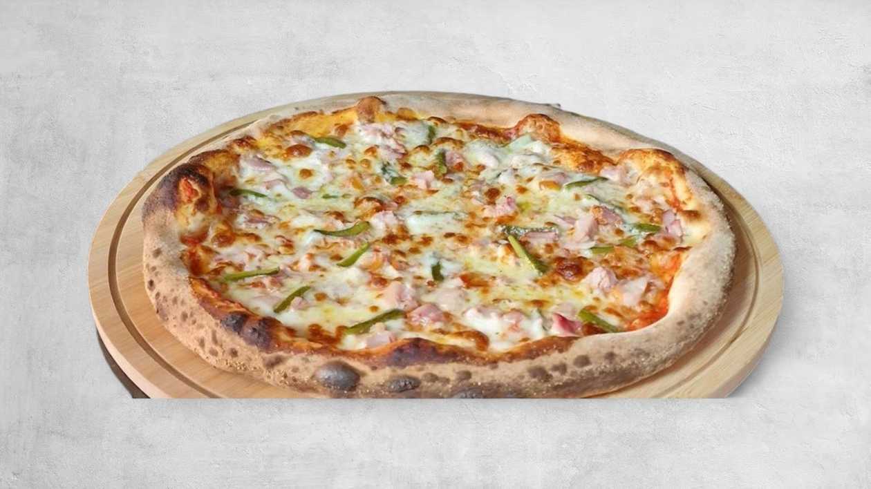 Smoked Chicken Pizza (6 Slices)