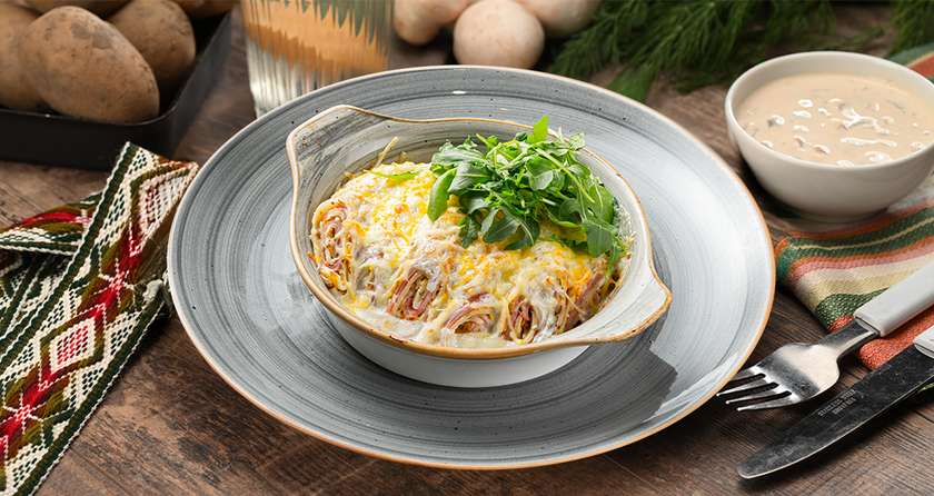 Onutė pancakes with ham and cheese