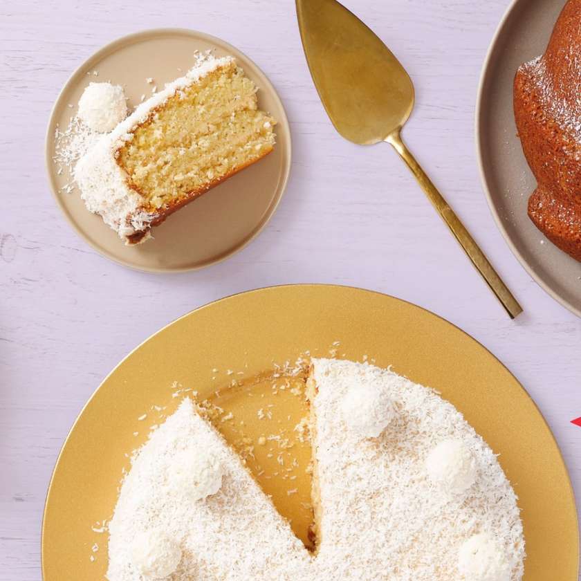 Fatia de Bolo de Amêndoa e Coco