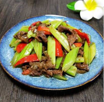 BEEF WITH CELERY (350g)