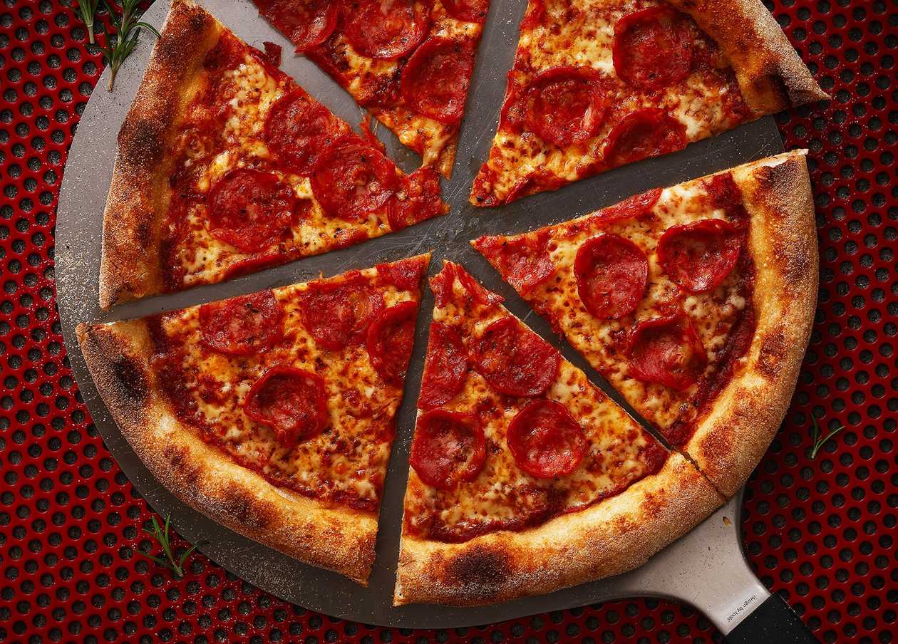 Pizza Salami wholegrain