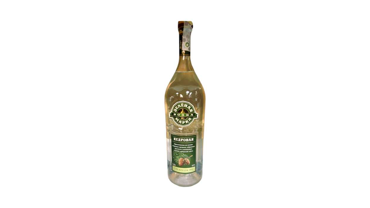 Vodka Zelionaya brand Kedrovaya 1 L