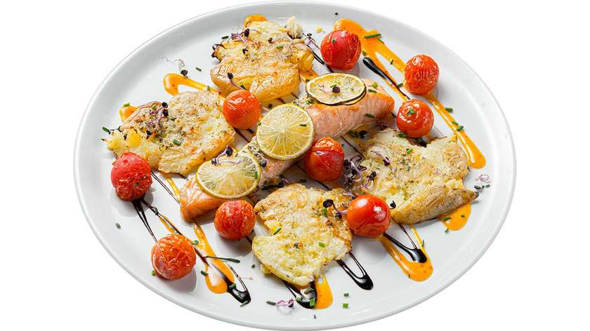 Lašišos kepsnys su traiškytomis bulvytėmis