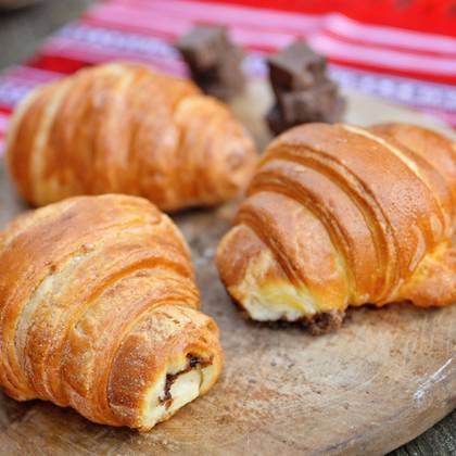 Croissant cu ciocolata