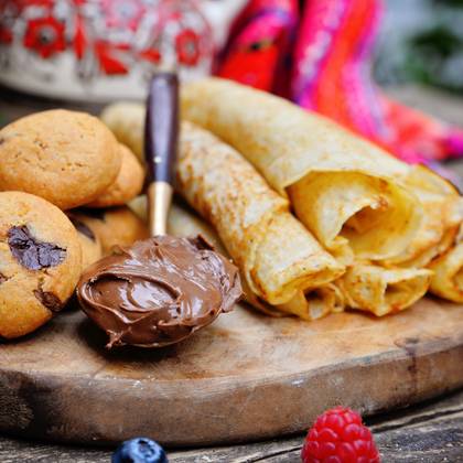 Clatita cu Nutella si biscuite