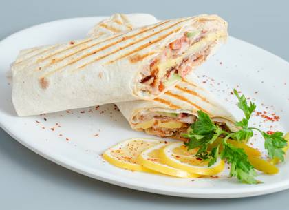 Pendirli Dönər Toyuq ilə Lavaşda