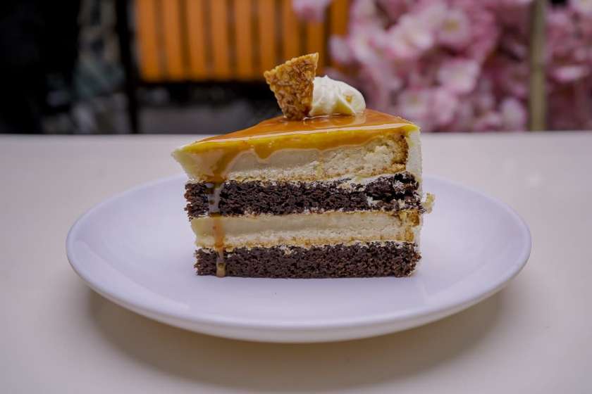 Caramel Cake Slice