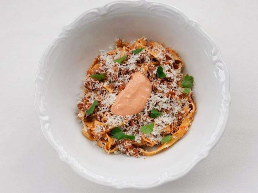 Тальятелле з соусом болоньєзе