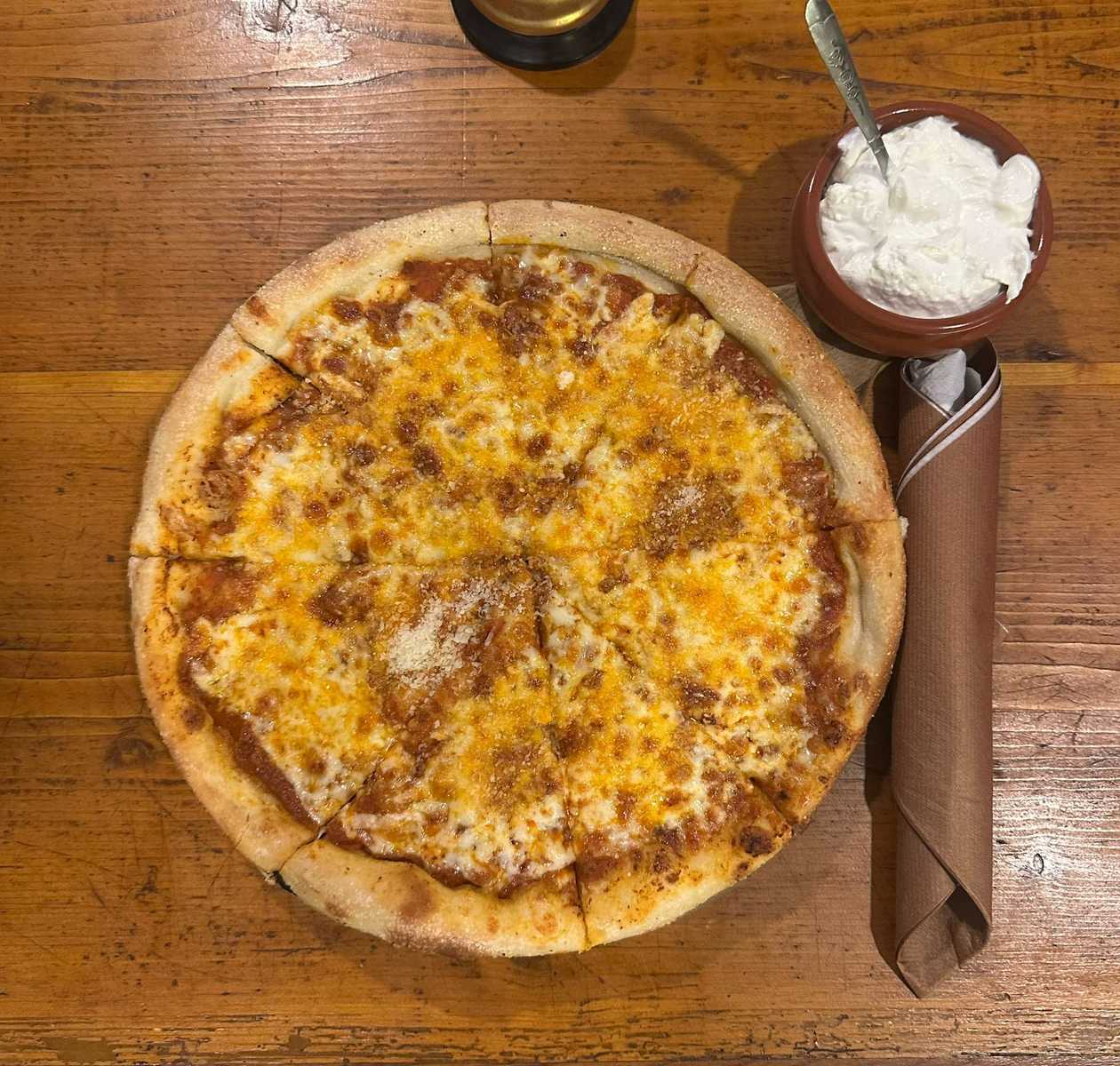 Pizza Bolognese